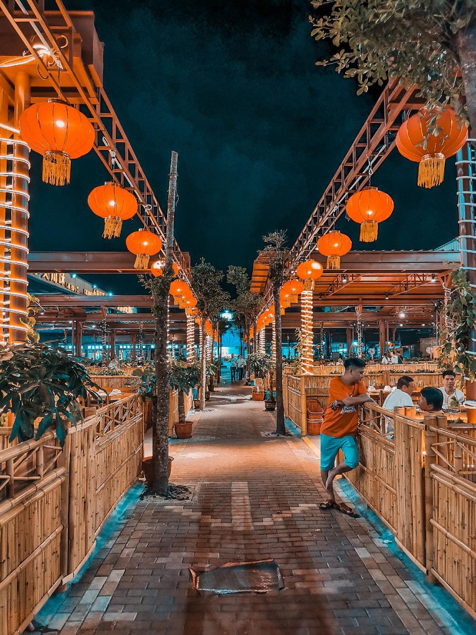 火车头万人海鲜广场 参考图 1